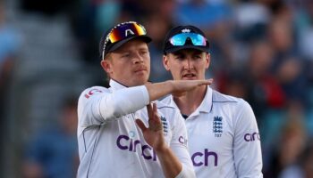 England battle to save unbeaten summer after ‘no thought’ batting leaves third Test in the balance