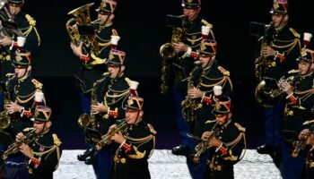 La Garde Républicaine lors de la cérémonie de clôture des Jeux Paralympiques Paris 2024, au Stade de France, à Paris, France, le 08 septembre 2024, photo Jean-Marie Hervio / KMSP