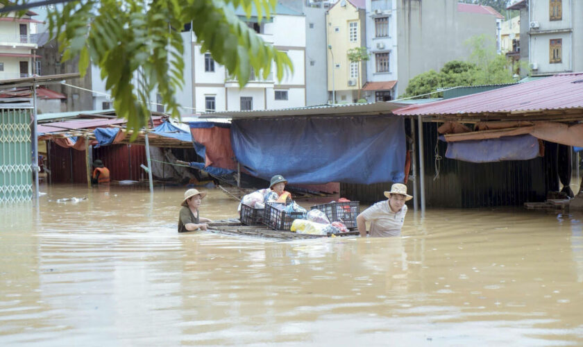 Typhon Yagi au Vietnam : des évacuations en raison des inondations, au moins 63 morts