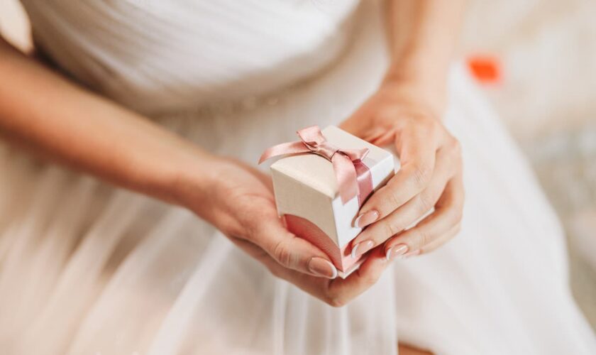 Bride says she was ‘shocked’ after ‘70 percent’ of wedding guests didn’t give gifts