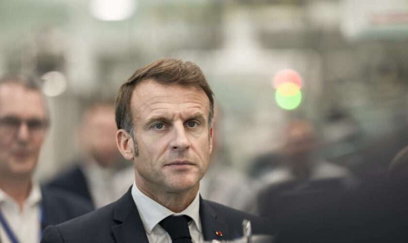 Il faut « toujours prendre en compte » le suffrage des Français, estime Macron devant le Conseil d’Etat