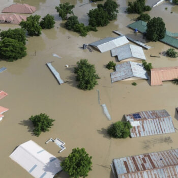 Au Nigeria, des inondations massives font plusieurs dizaines de morts et plus de 400 000 déplacés