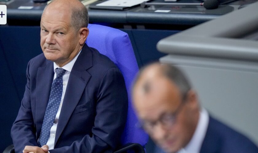 K-Frage und „Merkel-Lücke“: Das Duell Scholz gegen Merz läuft