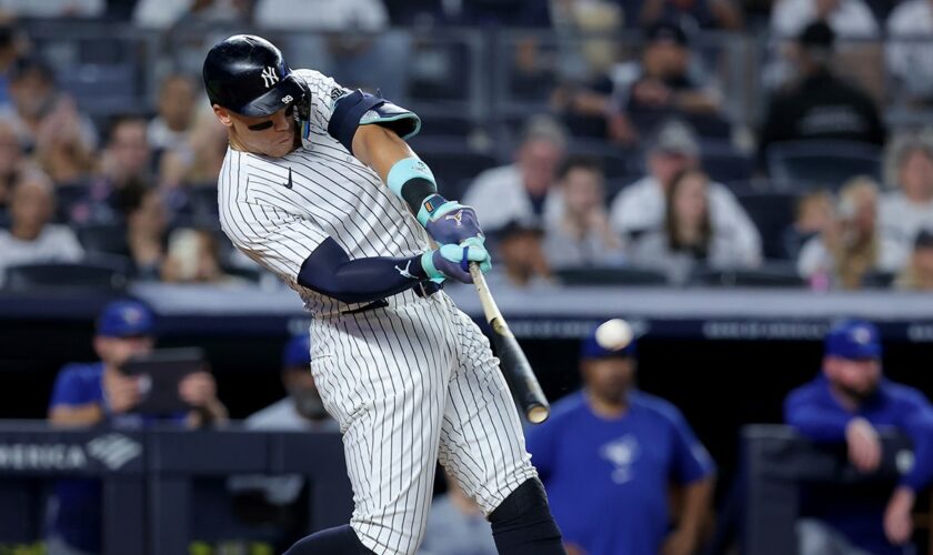 Aaron Judge sends Yankee Stadium into a frenzy after smashing huge grand slam vs. Red Sox