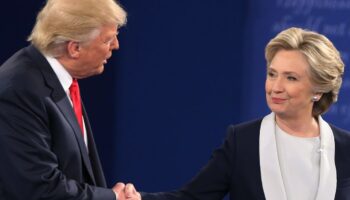 Donald Trump et Hillary Clinton à leur arrivée au débat TV le 9 octobre 2016 à Saint-Louis dans le Missouri