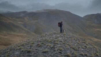 Un berger du Queyras, une trace dans la neige au Kirghizistan, un philosophe dans les Grandes Jorasses…