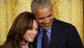 Barack Obama et Kamala Harris, à la Maison Blanche, le 5 avril 2022