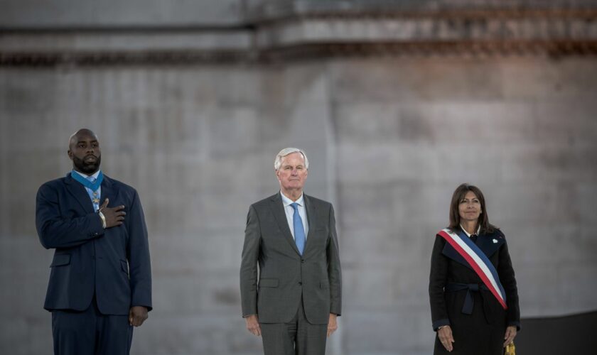 Barnier appelle à garder « l’esprit olympique » et à dépasser les clivages