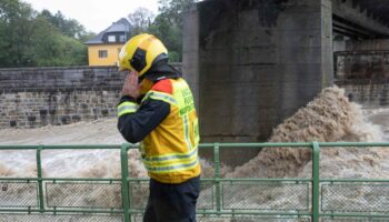 Dresden ruft zweite Hochwasserwarnstufe aus – Niederösterreich zum Katastrophengebiet erklärt