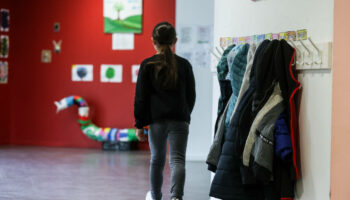 Enfant violentée à Paris : la garde à vue de l’institutrice levée