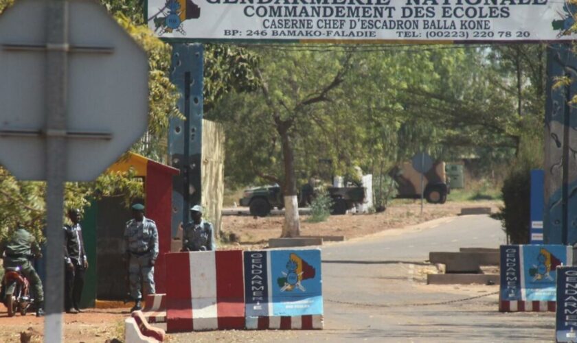 Mali : attaque contre un camp militaire à Bamako, la situation "sous contrôle" selon l'armée