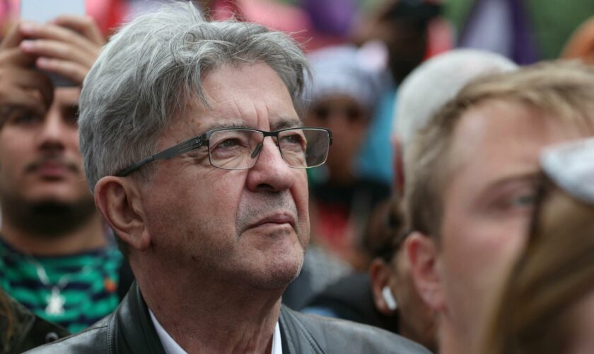 Présidentielle anticipée : l’hypothèse Mélenchon ressuscitée par les Insoumis (et ce n’est pas un hasard)