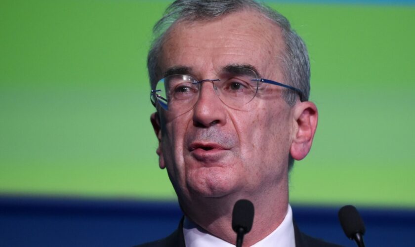 Le gouverneur de la Banque de France François Villeroy de Galhau s'exprime à Paris pour le "Climate Finance Day" le 26 octobre 2021