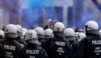 „Beteiligung von Profivereinen an Polizeikosten entlastet Steuerzahler“