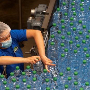 Eaux minérales, une industrie française sous pression