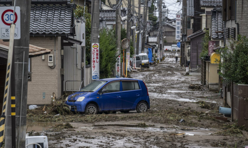 Inondations et pluies diluviennes font plusieurs morts dans le centre du Japon