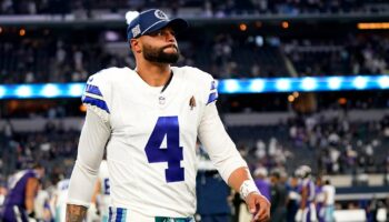 Cowboys' Dak Prescott delivers message after team's comeback attempt falls short