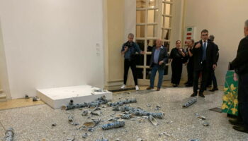 Une sculpture d’Ai Weiwei détruite par un visiteur dans un musée italien