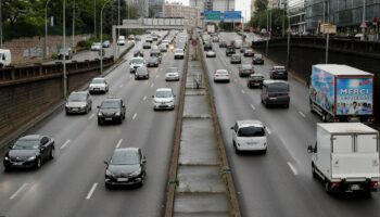 L'Etat "ne validera pas" fin 2024 la limitation à 50 km/h sur le périphérique parisien voulue par la mairie de Paris après les Jeux olympiques, annonce le ministre des Transports, Clément Beaune