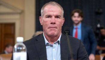 NFL legend Brett Favre thanks God, family after Parkinson's disease revelation