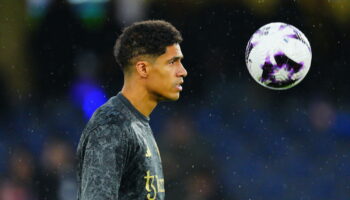 Raphaël Varane : "son corps n'en pouvait plus", l'ancien défenseur des Bleus annonce sa retraite