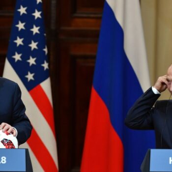 Donald Trump et Vladimir Poutine donnent une conférence de presse à l'issue de leurs pourparlers à Helsinki, le 16 juillet 2018