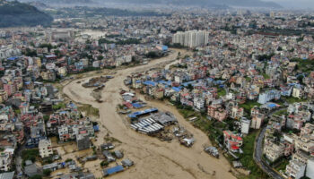 Au Népal, plus de 120 morts et des dizaines de disparus après des pluies diluviennes