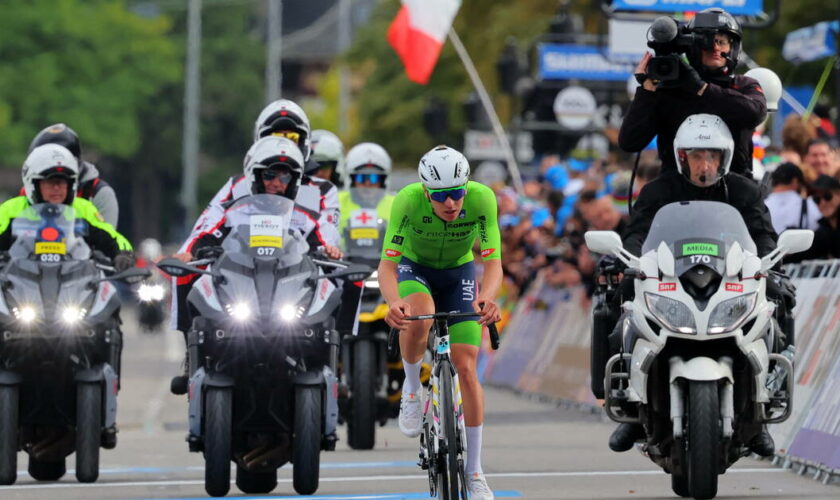 A Zurich, Tadej Pogacar devient champion du monde de cyclisme avec de la fuite dans les idées