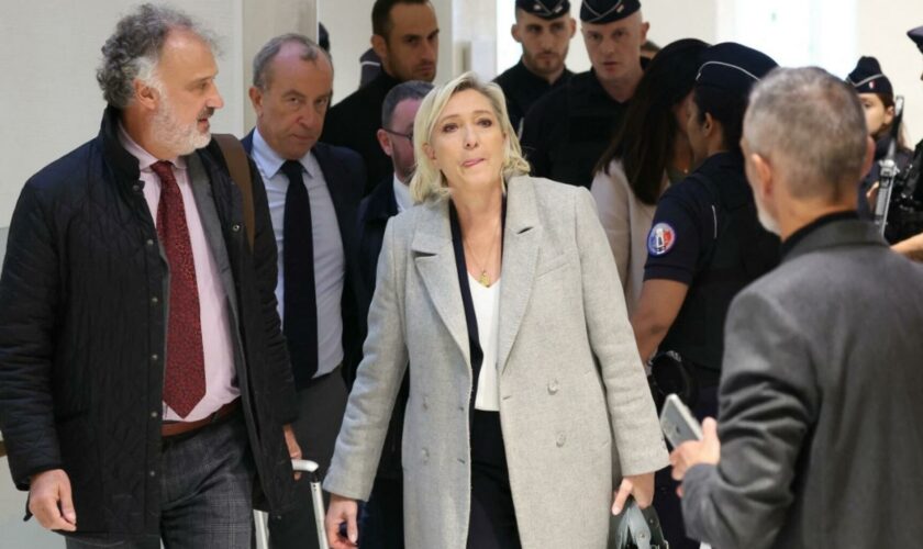 Marine Le Pen assure avoir des « arguments sérieux » au procès des assistants parlementaires du RN