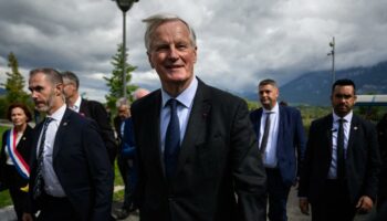 À Annecy, LR accueille Michel Barnier à bras ouverts