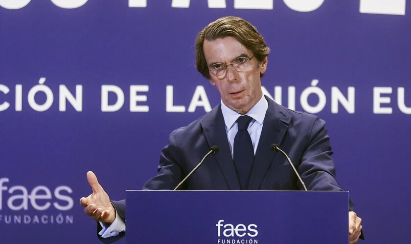 Aznar se lanza contra Sánchez por la "eutanasia del Parlamento" y porque "Moncloa es ya una delegación del secesionismo"