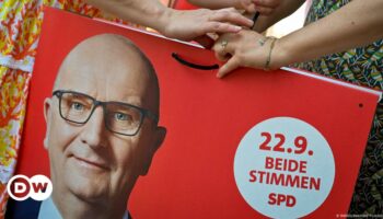 Brandenburg election: Far right and center left in close race