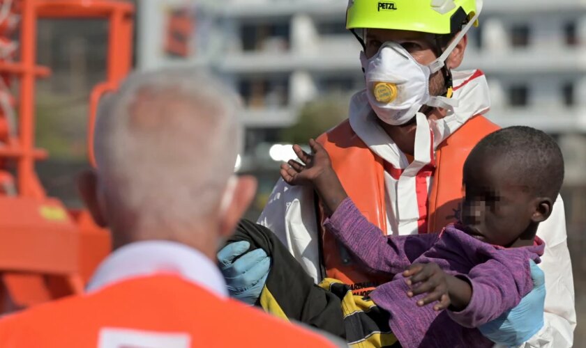 Canarias ha recibido 15 cayucos con más de 600 migrantes en 24 horas