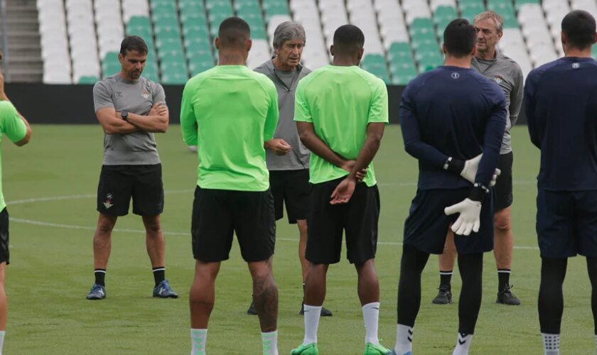 Cardoso y Sabaly no se ejercitan en la víspera del duelo ante el Mallorca y Mateo Flores apunta a ir citado