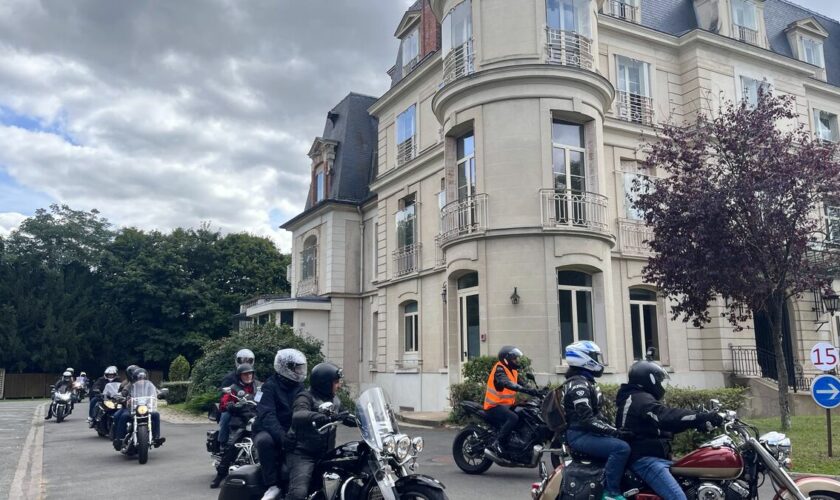 Des motards invitent des personnes handicapées pour une virée en Essonne : « Cette solidarité fait un bien fou »