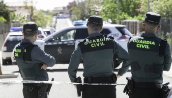 Detenido un hombre de 26 años por apuñalar a su madre en plena calle en Cieza (Murcia)