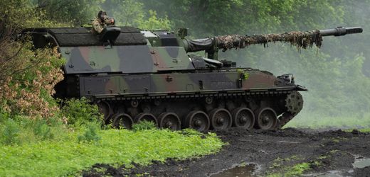 Deutschland sagt Ukraine zwölf weitere Panzerhaubitzen zu