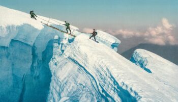 Die Alpen um 1900: Retroreise in die Berge: Gletscher, Grandhotels und Gipfelstürmer