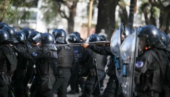 El Congreso argentino convalida el veto de Milei al aumento de las jubilaciones en medio de nuevas protestas