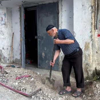 El Ejército israelí abandona la ciudad palestina de Yenín tras diez días de incursión