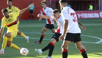 El Sevilla Atlético arrasa para sumar su primera victoria (5-2)