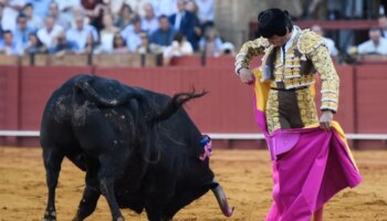 El seísmo aislado del capote de Juan Ortega en el matillazo devastador de Sevilla