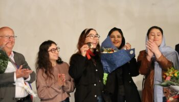 « Elle est extraordinaire » : Colombes célèbre Zakia Khudadadi, première athlète afghane médaillée aux Jeux