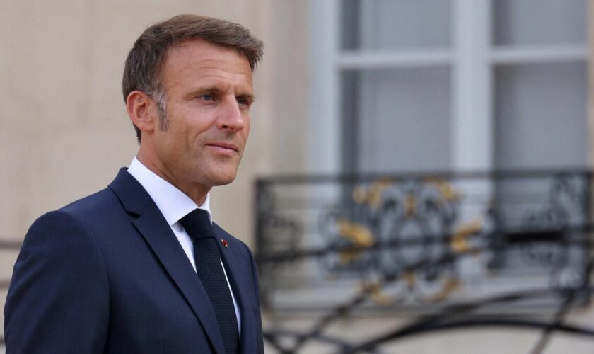 Emmanuel Macron réitère son soutien à l’Ukraine face à la Russie lors d’un appel avec Volodymyr Zelensky