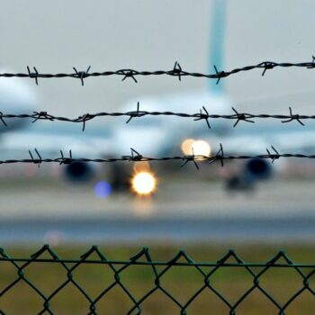 Erster Abschiebeflug nach Afghanistan seit Jahren