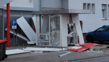 Nach einer Großfahndung wurden drei Verdächtige festgenommen. Sie stehen jetzt in Hanau vor Gericht. (Archivfoto) Foto: Marc Web