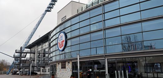 Fußball: Mitarbeiter von Hansa Rostock stiehlt 100.000 Euro aus Tresor