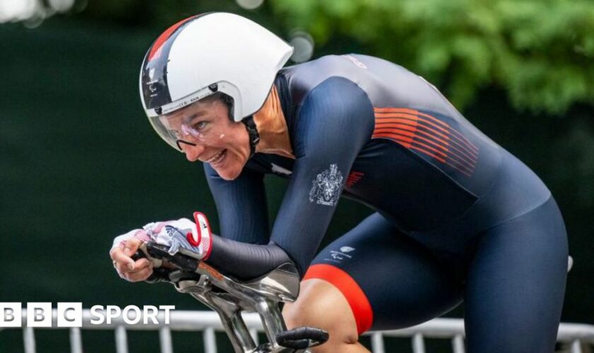 Sarah Storey riding in the Women's C5 Individual Road Cycling Time Trial at the 2024 Paralympic Games