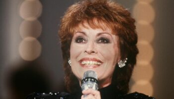 Caterina Valente im Jahr 1987 bei einem TV-Auftritt