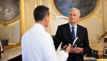 Gouvernement : Michel Barnier avance, les camps politiques posent leurs jalons